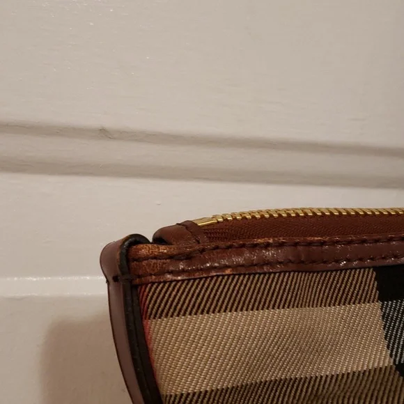 Burberry Bridle House Check Salisbury Tote - Picture 4 of 17